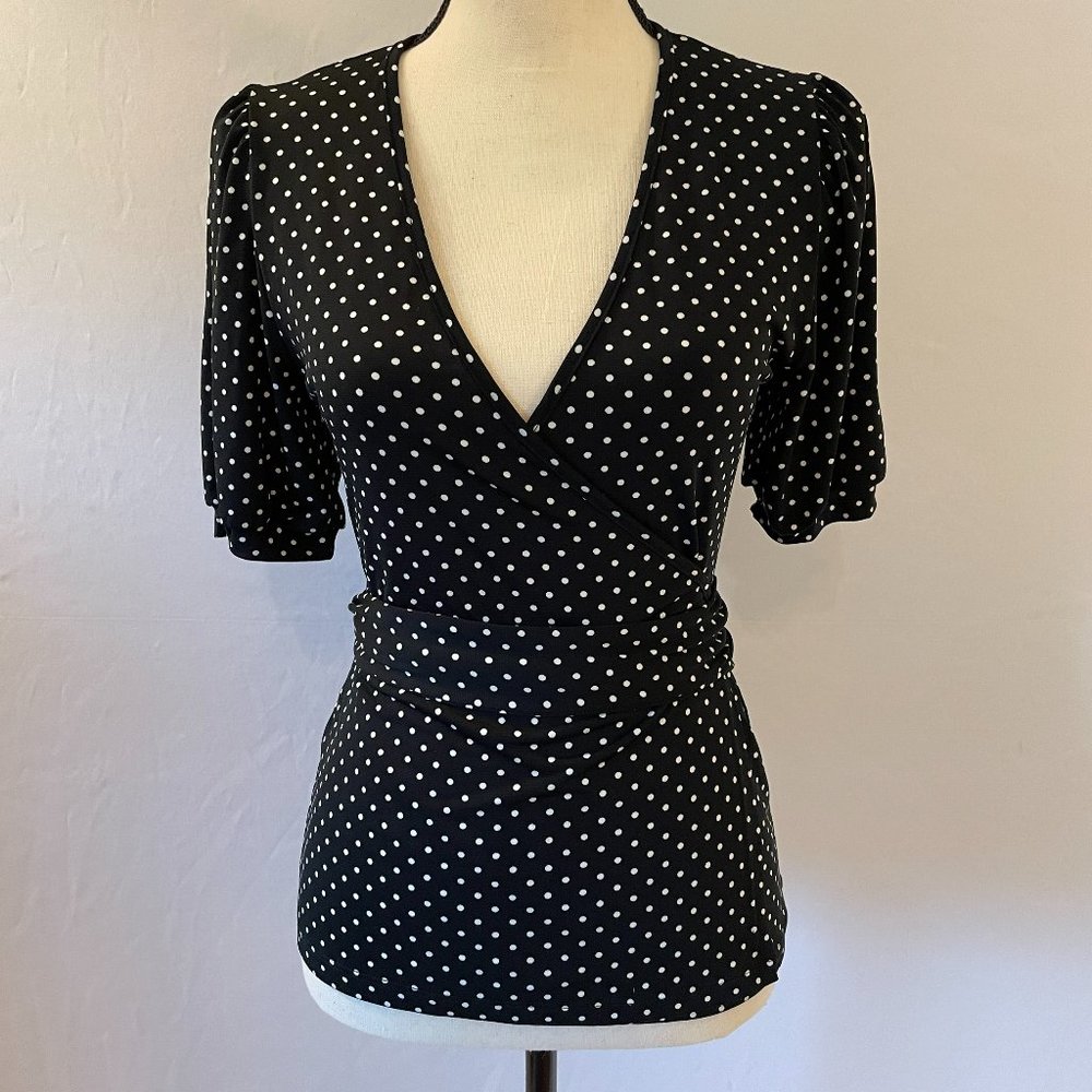 Veronica M. Wrap Stretch Polka Dot V-Neck Short Sleeve Top Black/White – Size M